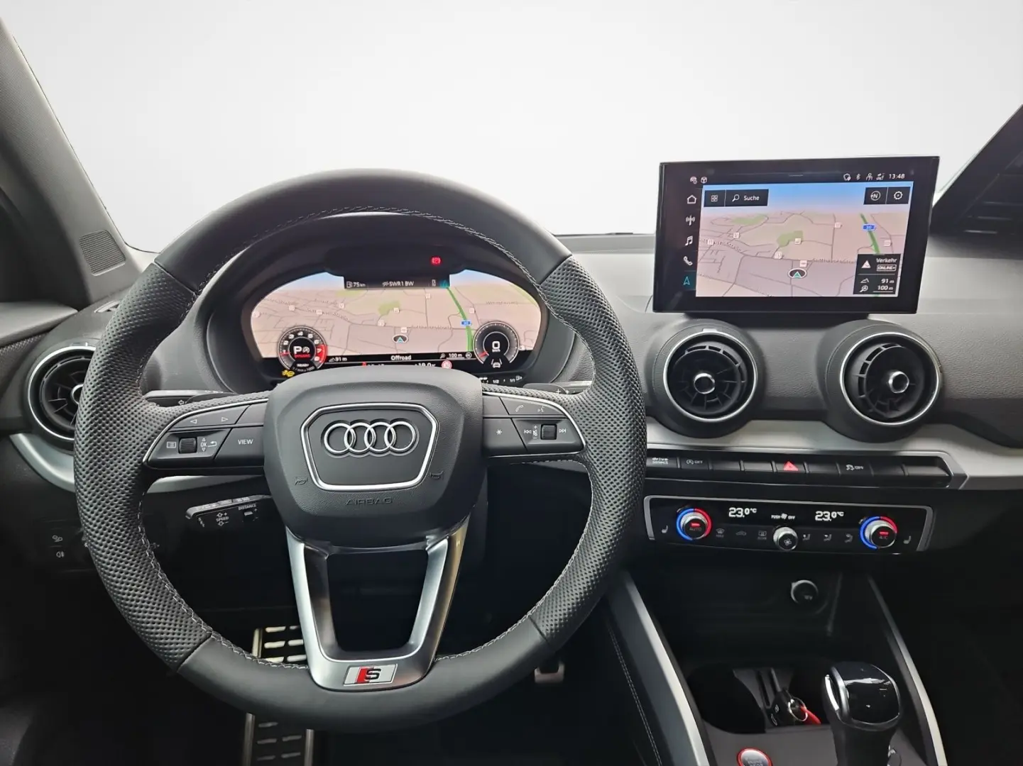 SQ2 TFSI S tronic quattro NaviPlus Matrix SHZ Op