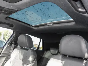 SQ2 TFSI S tronic Sonos Virtuell LED