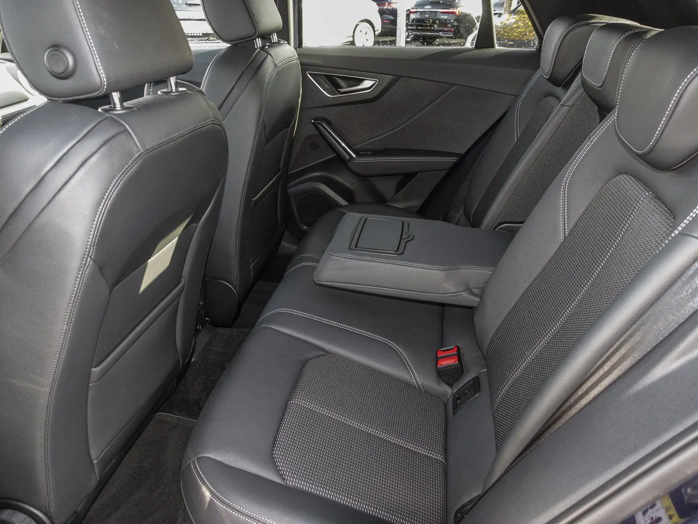 SQ2 TFSI S tronic Sonos Virtuell LED