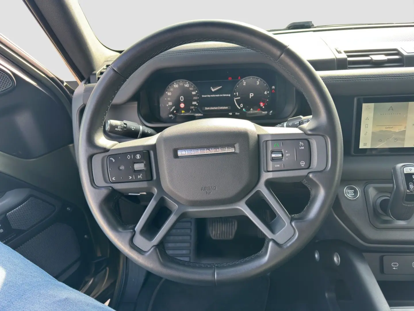 Defender 90 D300 X-Dynamic SE AHK Black-P. Winte