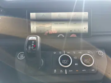 Defender 90 D300 X-Dynamic SE AHK Black-P. Winte