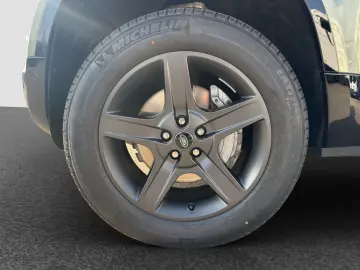 Defender 90 D300 X-Dynamic SE AHK Black-P. Winte