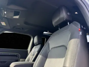 Defender 90 D300 X-Dynamic SE AHK Black-P. Winte