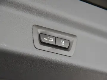 X1 xDrive23d M Sportpaket ParkAss ACC UVP 63.940