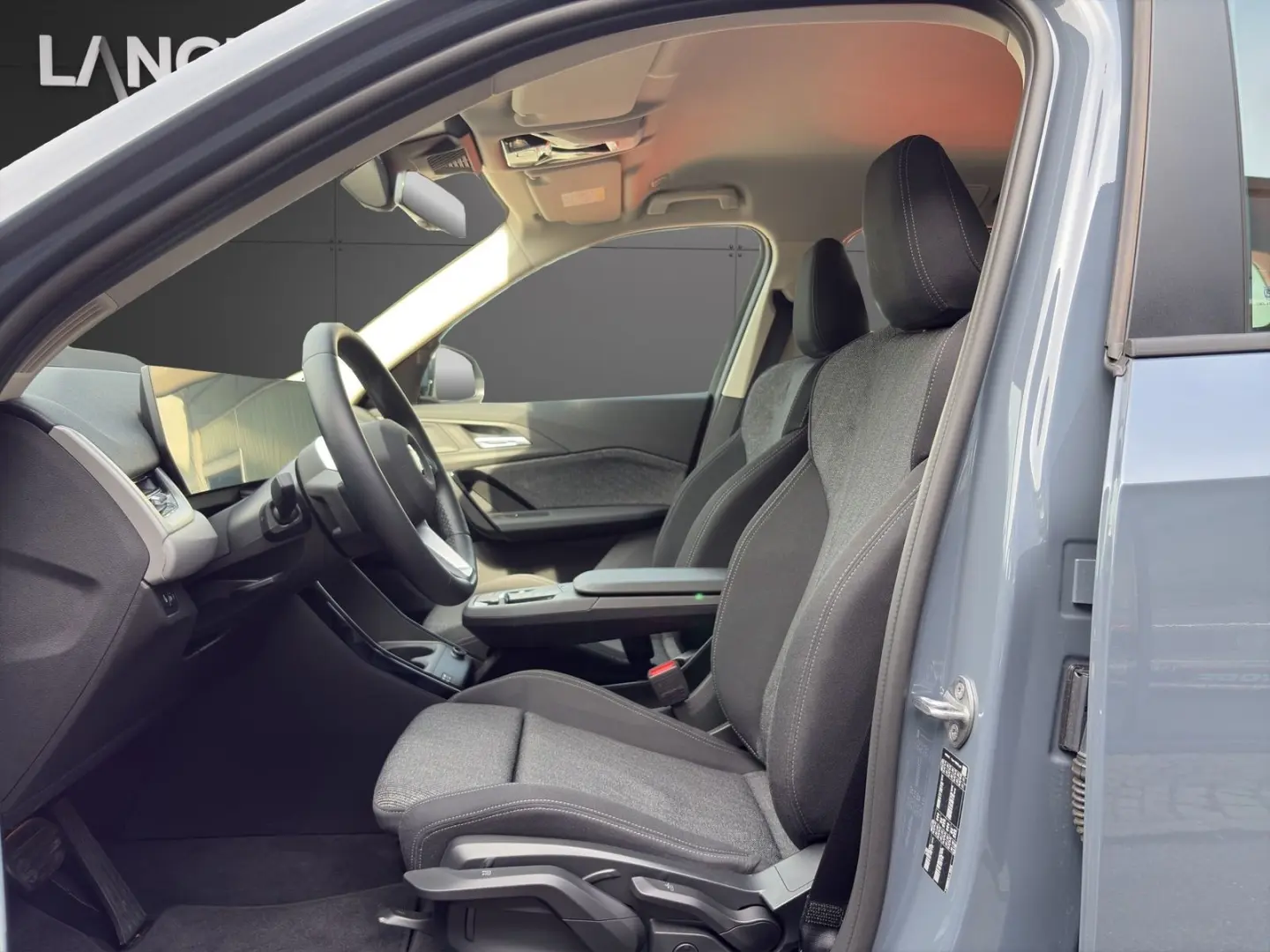 X1 sDrive20i NP56799 - adp.LED DrivingAssistPlus