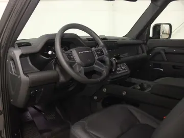 Defender 90 X-Dynamic SE AHK Black Pack DAB LED