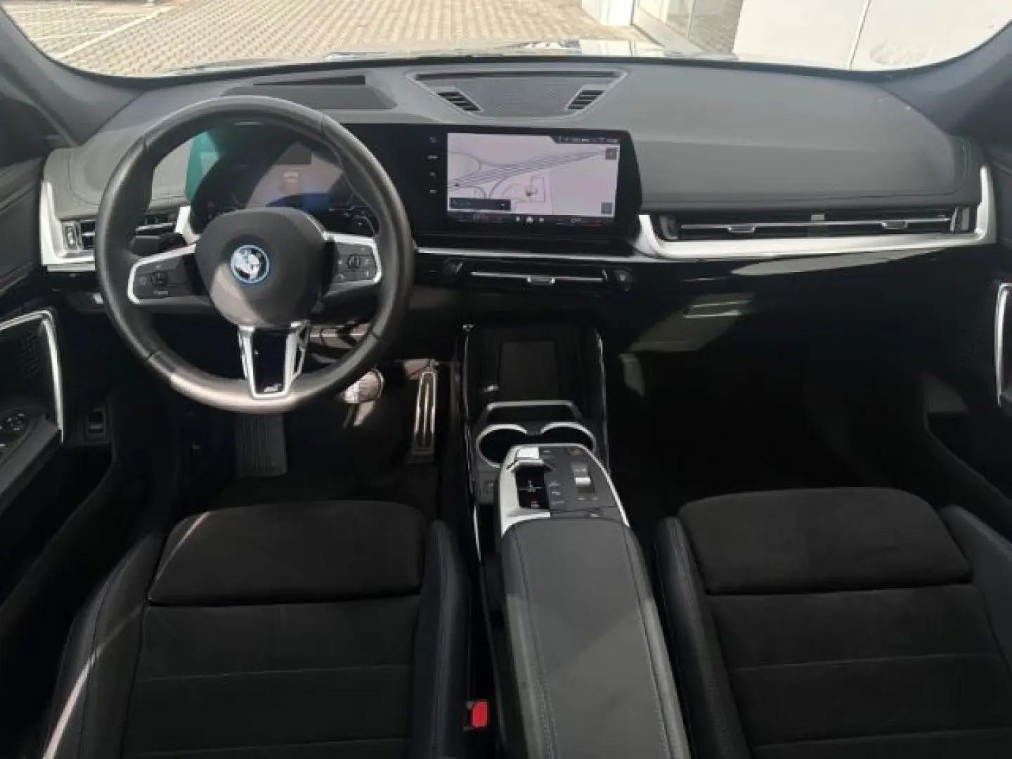X1 xDrive30e M Sport AHK HUD LCProf PA  19M-LMR
