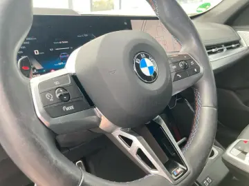 X1 M35i xDrive ACC Inno Lenkradhzg wenig KM