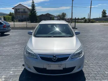 Opel Astra 1.7 CDTI Cosmo
