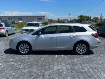 Opel Astra 1.7 CDTI Cosmo
