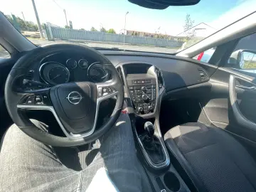 Opel Astra 1.7 CDTI Cosmo