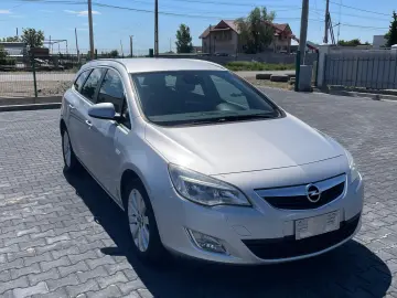 Opel Astra 1.7 CDTI Cosmo