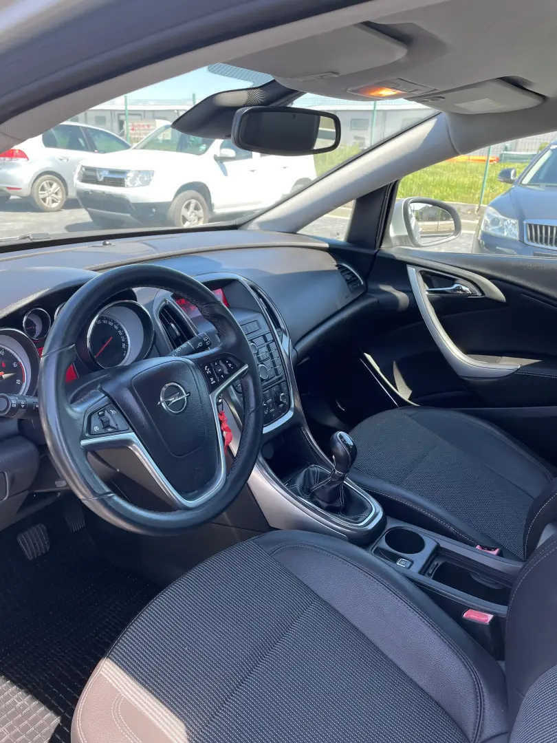 Opel Astra 1.7 CDTI Cosmo