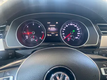 Volkswagen Passat 2.0 TDI Highline 4Motion BlueMotion