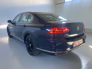 Volkswagen Passat 2.0 TDI Highline 4Motion BlueMotion