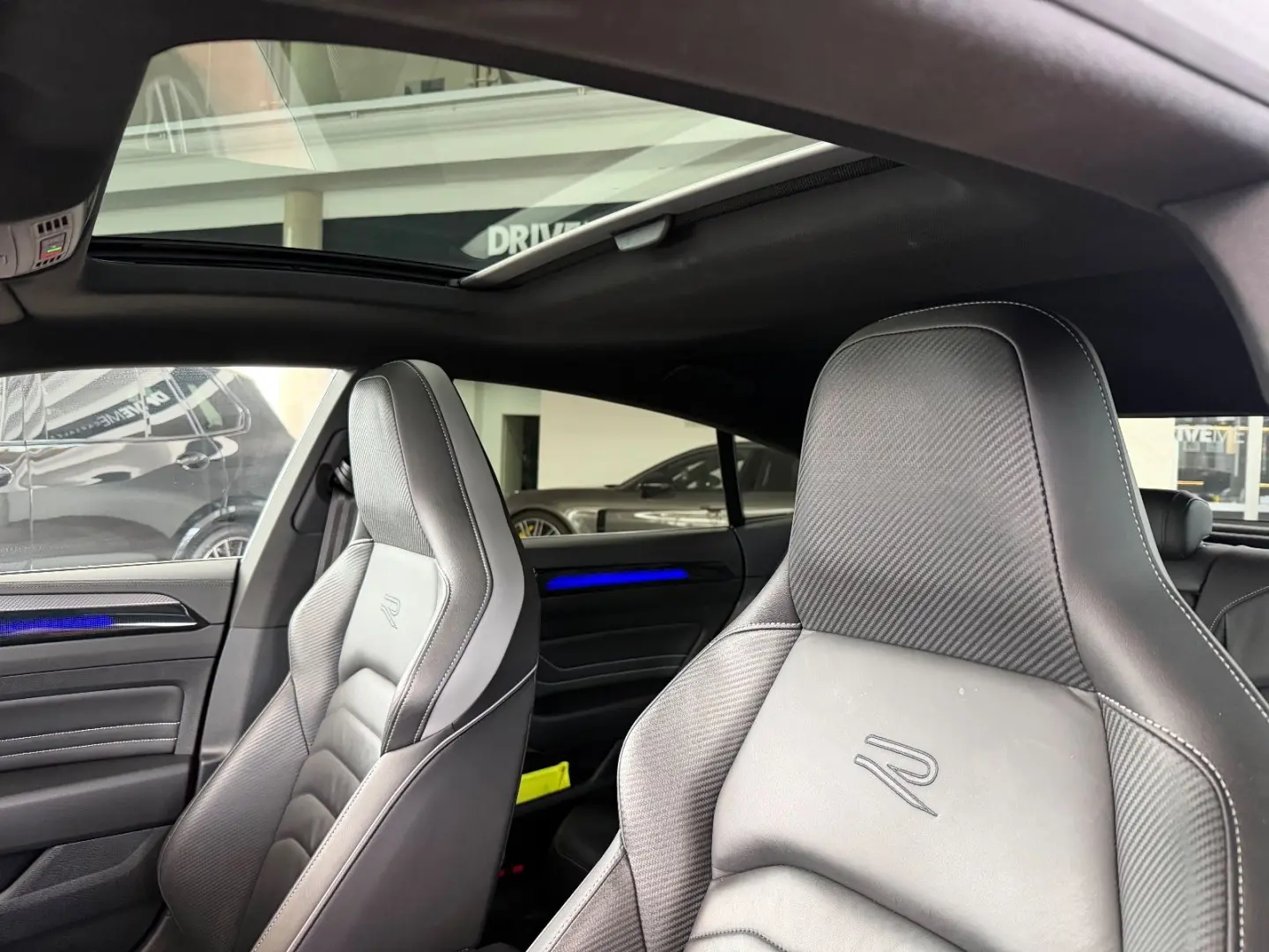 Arteon 2.0TDI R-Line 4M Pano LED ACC 360Kam