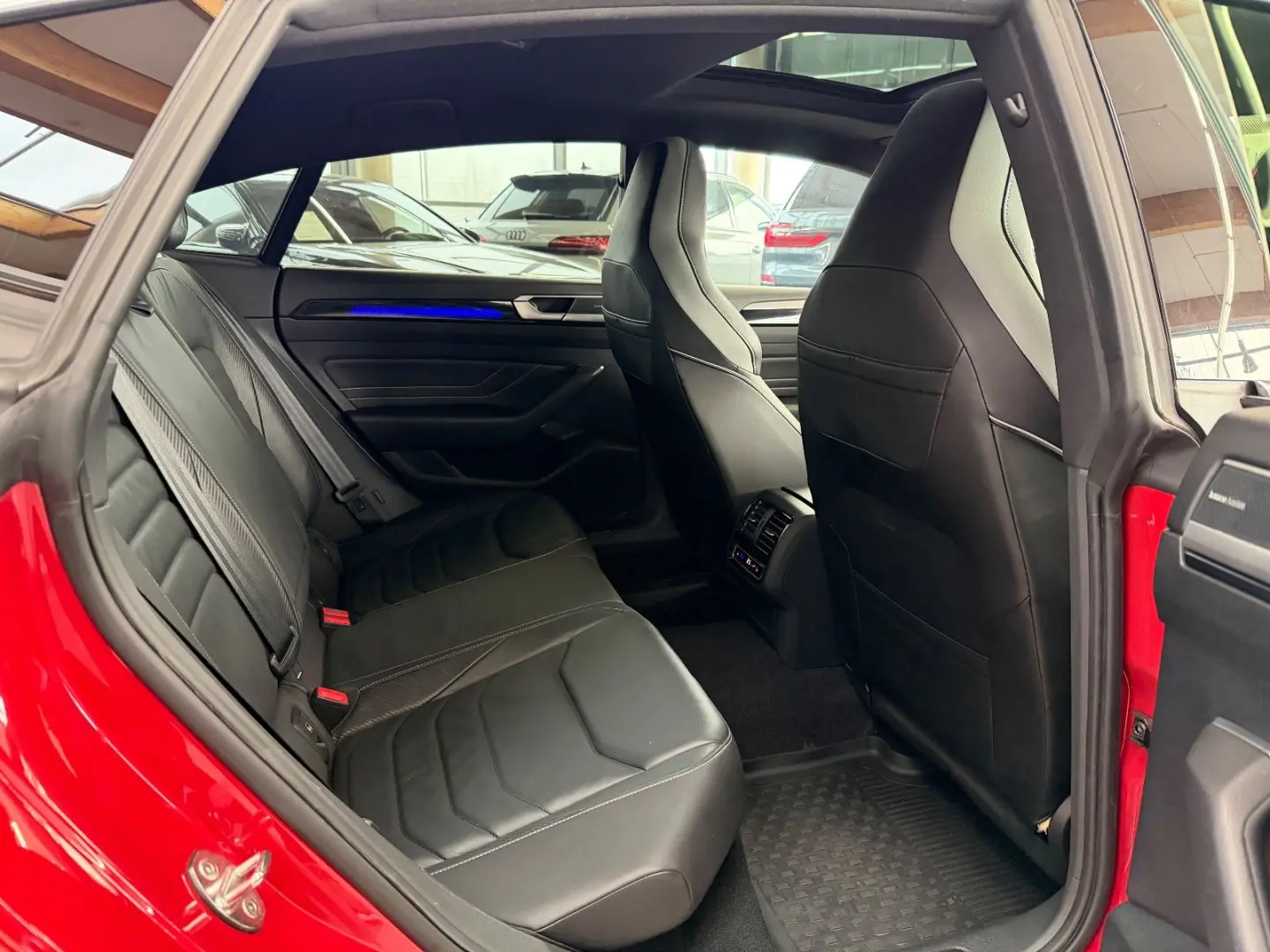 Arteon 2.0TDI R-Line 4M Pano LED ACC 360Kam