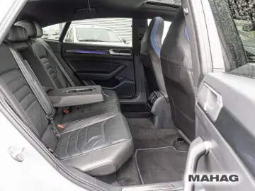 Arteon R 2.0 TSI 4mot LEDER NaviPro IQ.LIGHT Pan