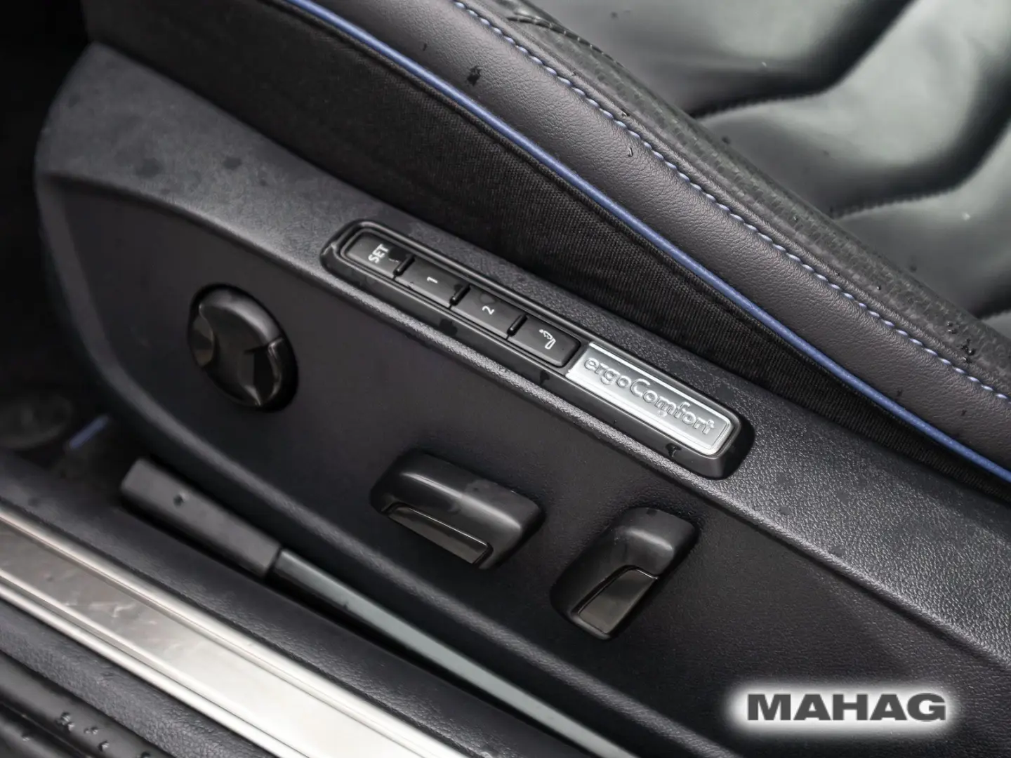 Arteon R 2.0 TSI 4mot LEDER NaviPro IQ.LIGHT Pan