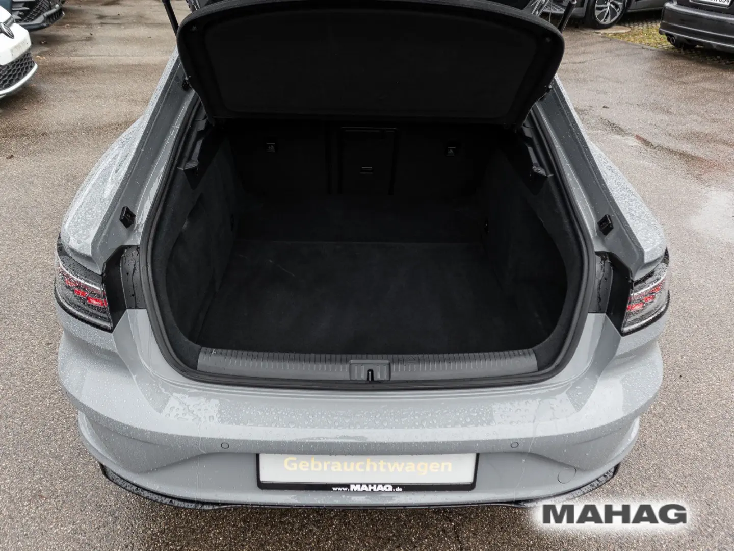 Arteon R 2.0 TSI 4mot LEDER NaviPro IQ.LIGHT Pan