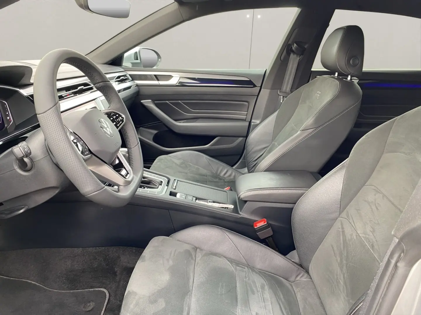 Arteon 2.0 TDI R-Line  AHK KAMERA SHZ