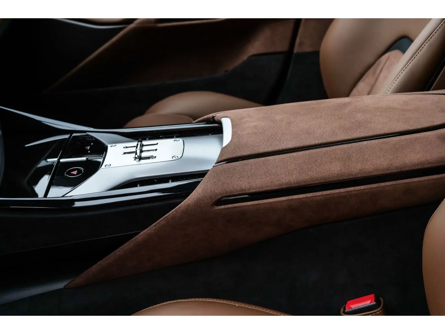 Purosangue  Matrix-LED 360 -Kamera Burmester