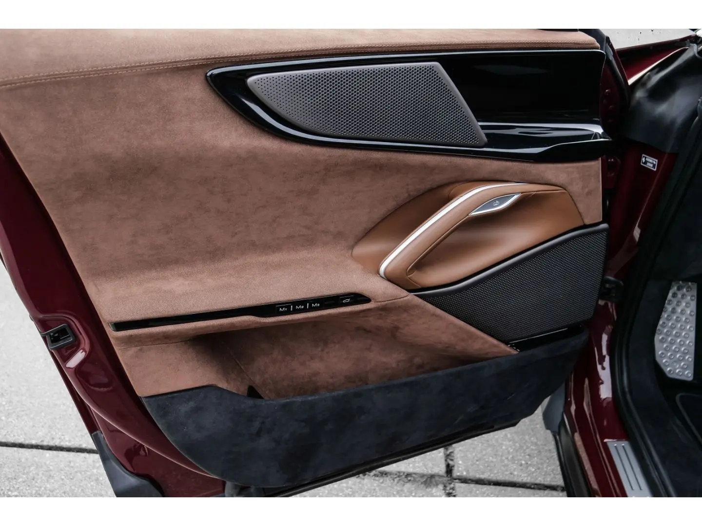 Purosangue  Matrix-LED 360 -Kamera Burmester