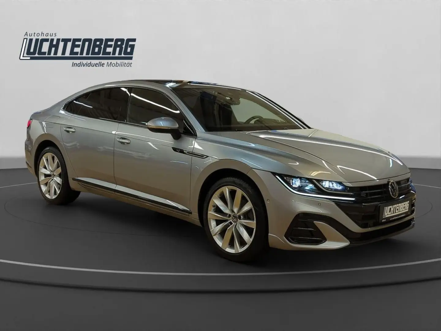 ARTEON 1.4TSI eHYBRID R-LINE PANO-DACH LEDER NAV