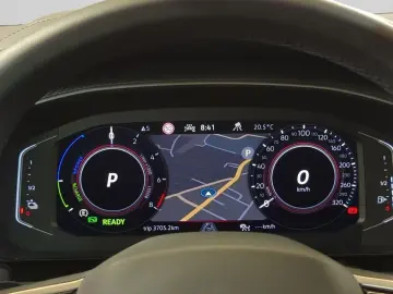 ARTEON 1.4TSI eHYBRID R-LINE PANO-DACH LEDER NAV