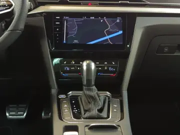 ARTEON 1.4TSI eHYBRID R-LINE PANO-DACH LEDER NAV