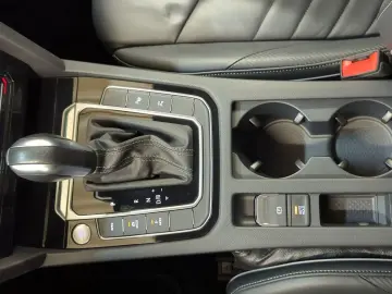 ARTEON 1.4TSI eHYBRID R-LINE PANO-DACH LEDER NAV