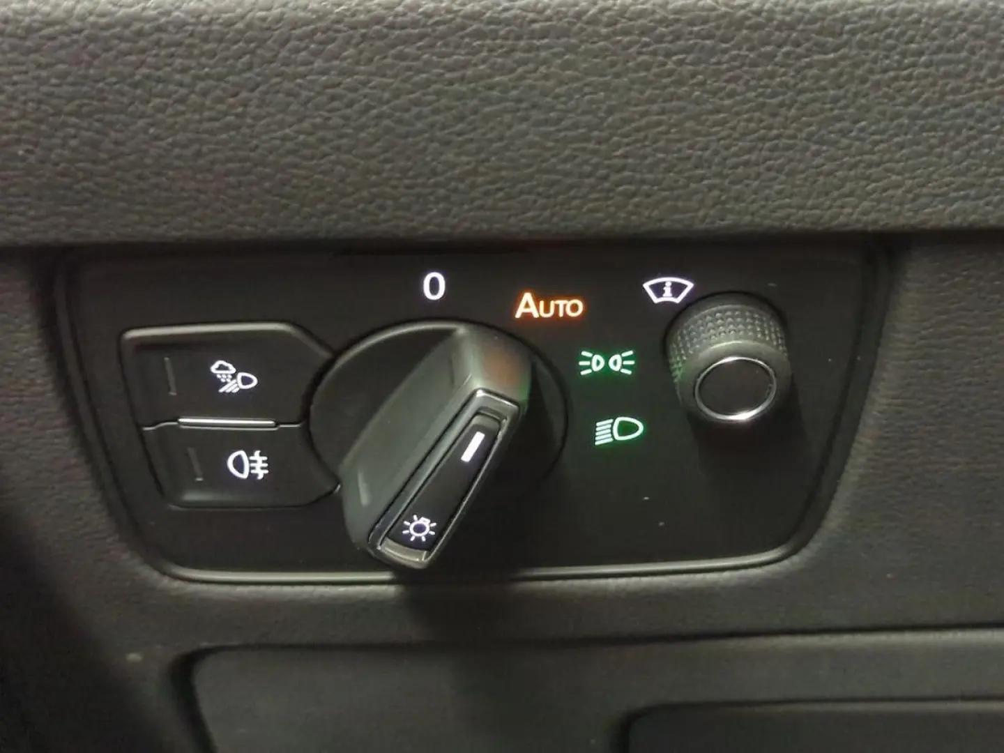 ARTEON 1.4TSI eHYBRID R-LINE PANO-DACH LEDER NAV