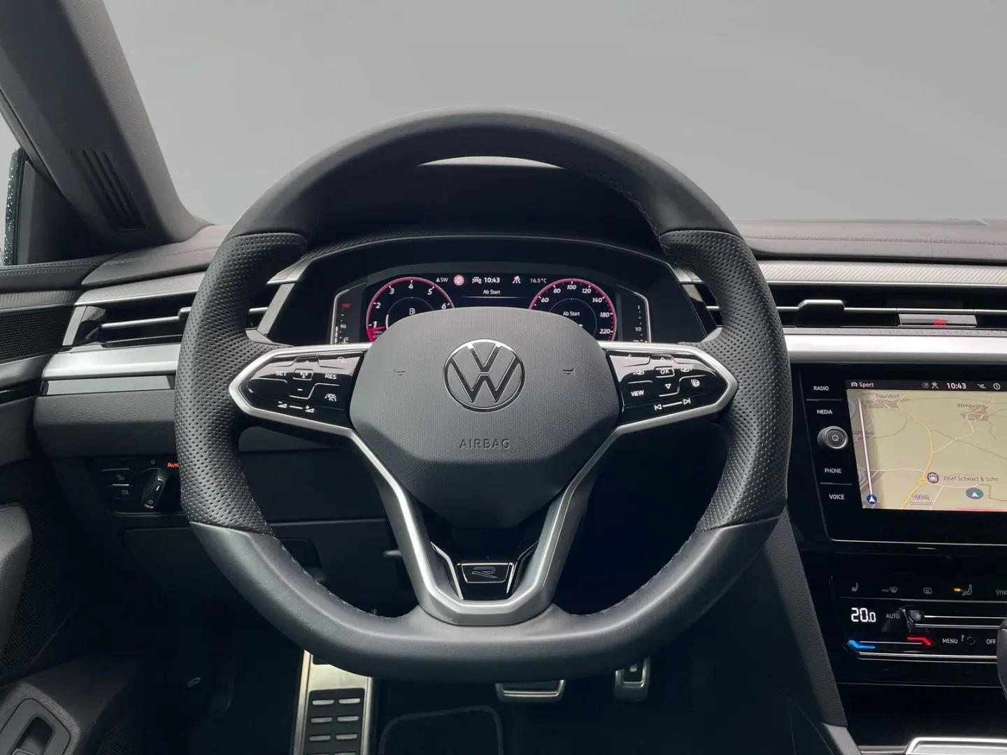 Arteon 2 0 TSI R-Line Matrix HuD AHK Kamera Pano