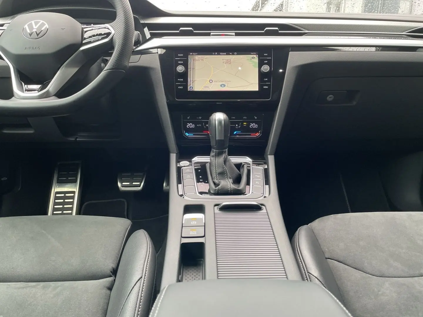 Arteon 2 0 TSI R-Line Matrix HuD AHK Kamera Pano