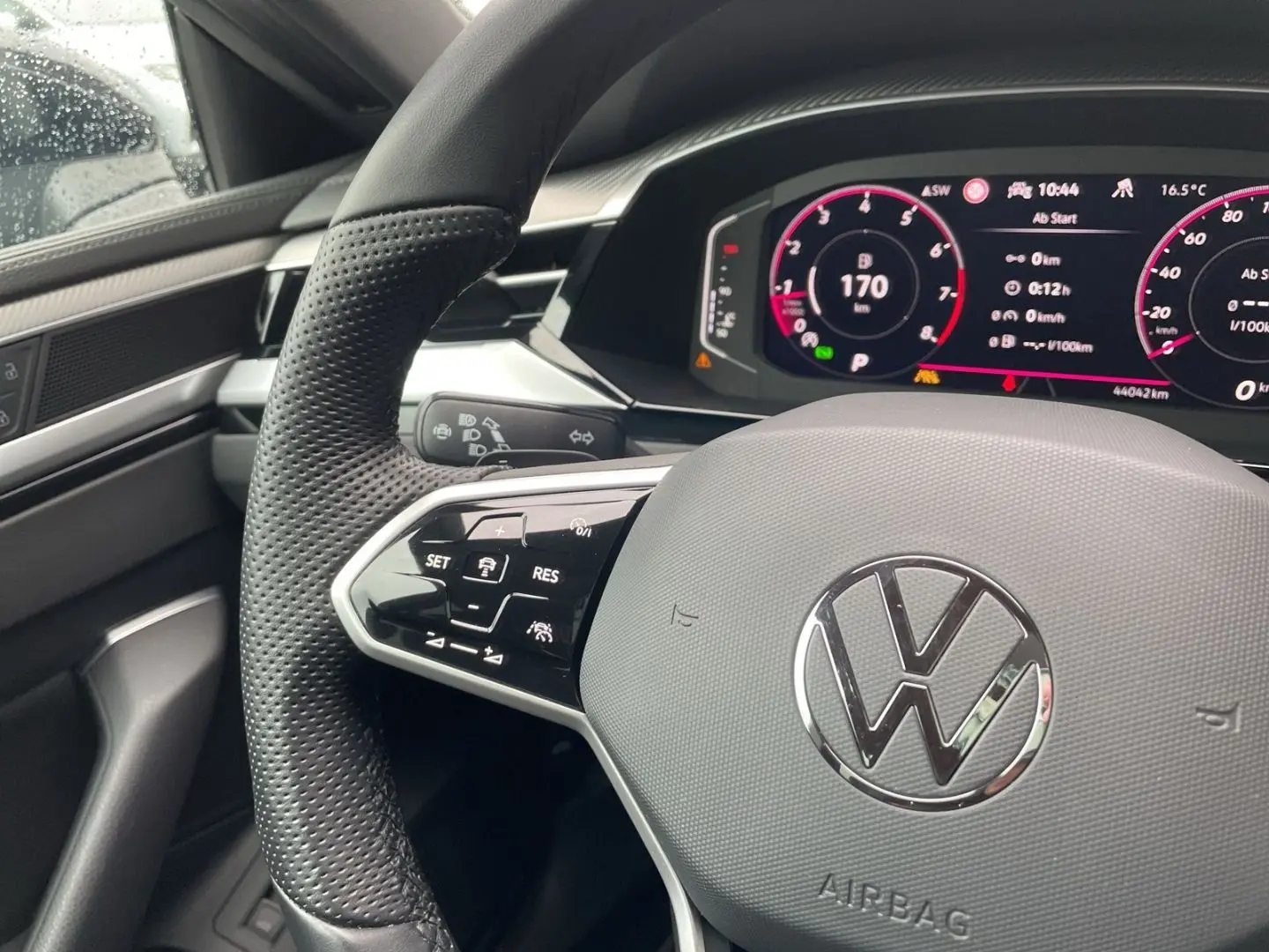 Arteon 2 0 TSI R-Line Matrix HuD AHK Kamera Pano