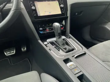 Arteon 2 0 TSI R-Line Matrix HuD AHK Kamera Pano