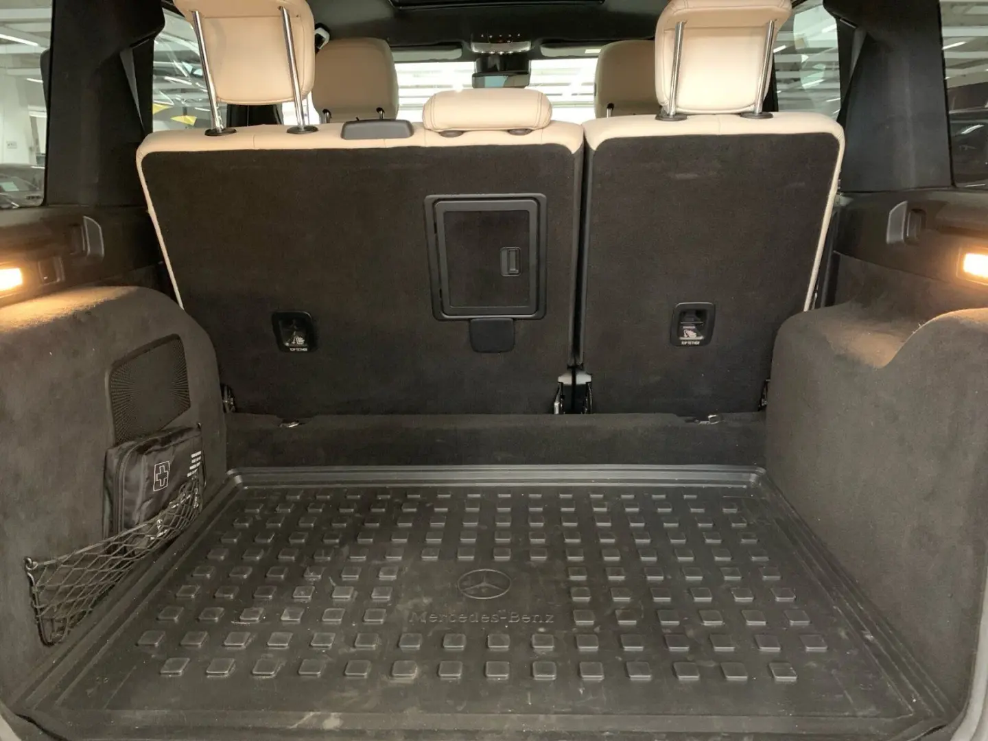 G 500  AMG  AHK KAM NAVI DIST SDACH TEMPOMAT