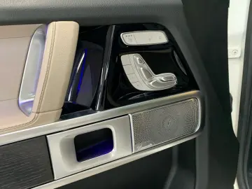 G 500  AMG  AHK KAM NAVI DIST SDACH TEMPOMAT