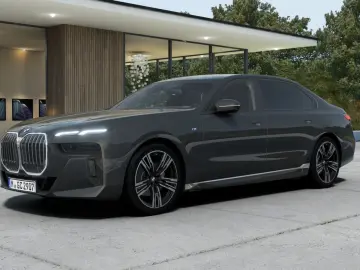 740d xDr M SPORT SkyL AHK Sthz DAPro PAPro B&W