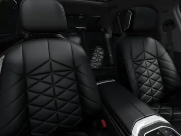 740d xDr M SPORT SkyL AHK Sthz DAPro PAPro B&W