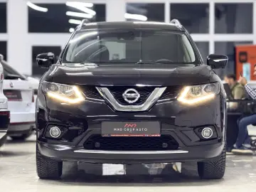 Nissan X-Trail 1.6 dCi Tekna 7 LOCURI