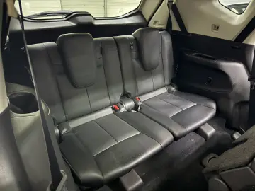 Nissan X-Trail 1.6 dCi Tekna 7 LOCURI