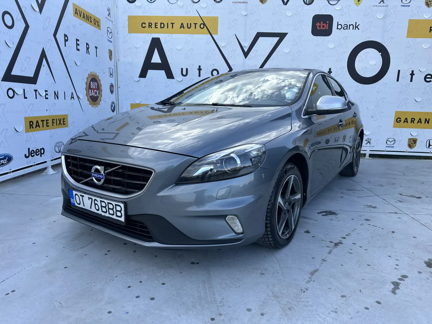 Volvo V40 R-Design