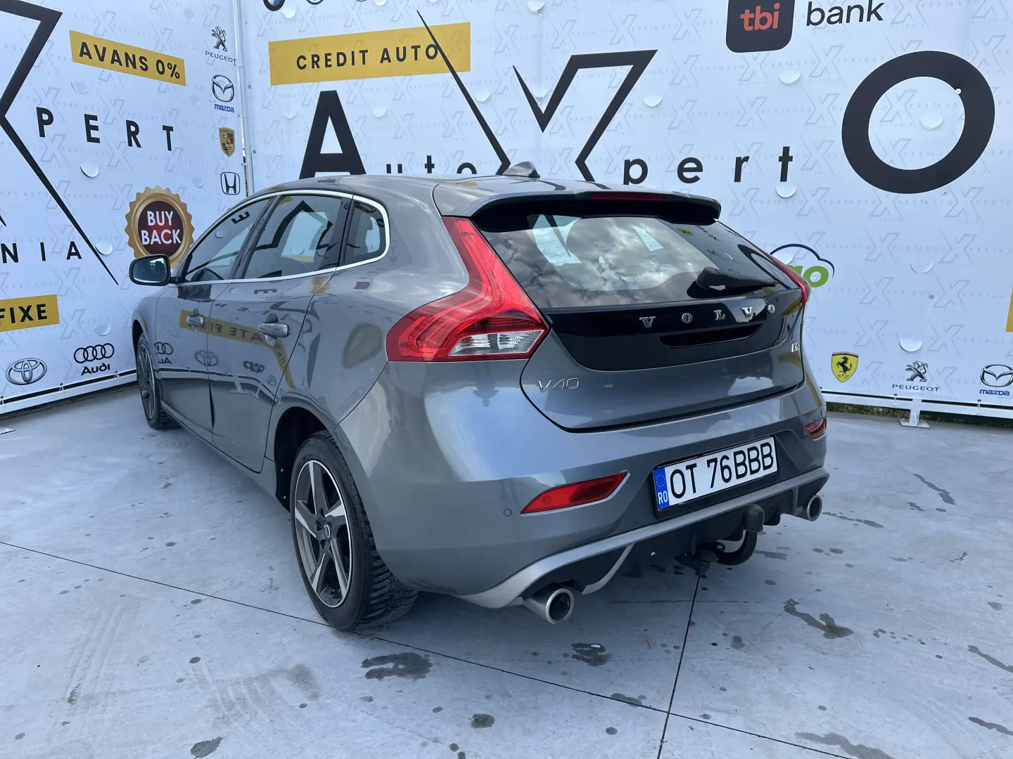 Volvo V40 R-Design