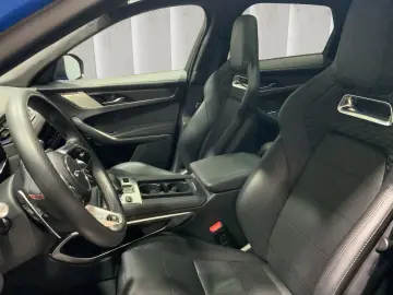 F-PACE P550 SVR AWD   HUD PANO ACC