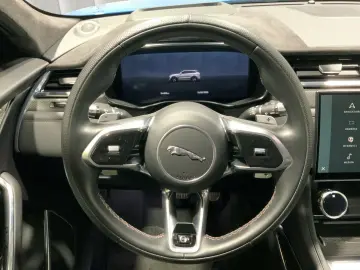 F-PACE P550 SVR AWD   HUD PANO ACC