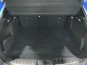 F-PACE P550 SVR AWD   HUD PANO ACC