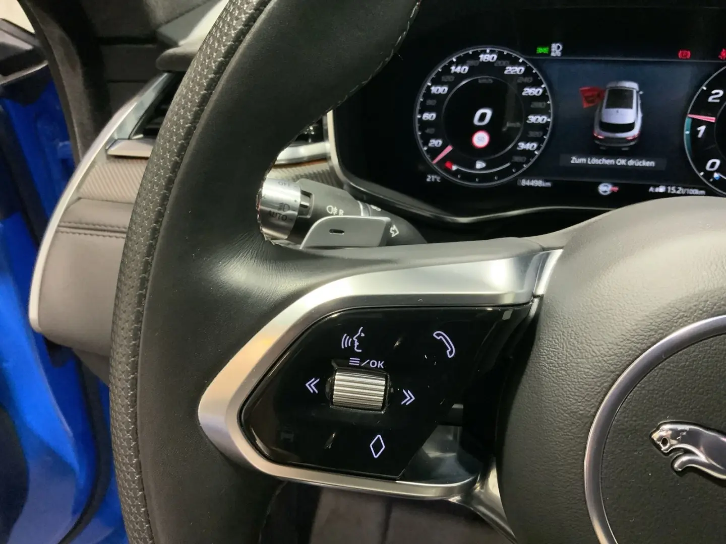 F-PACE P550 SVR AWD   HUD PANO ACC