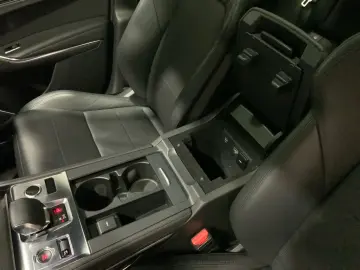 F-PACE P550 SVR AWD   HUD PANO ACC