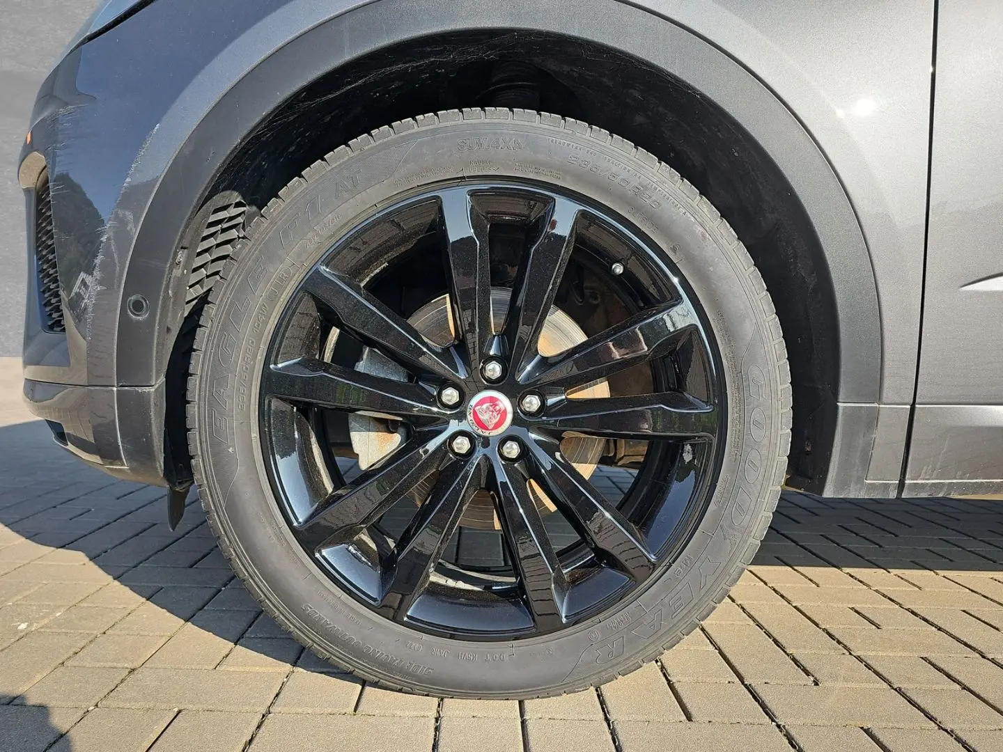 E-Pace D180 Chequered Flag